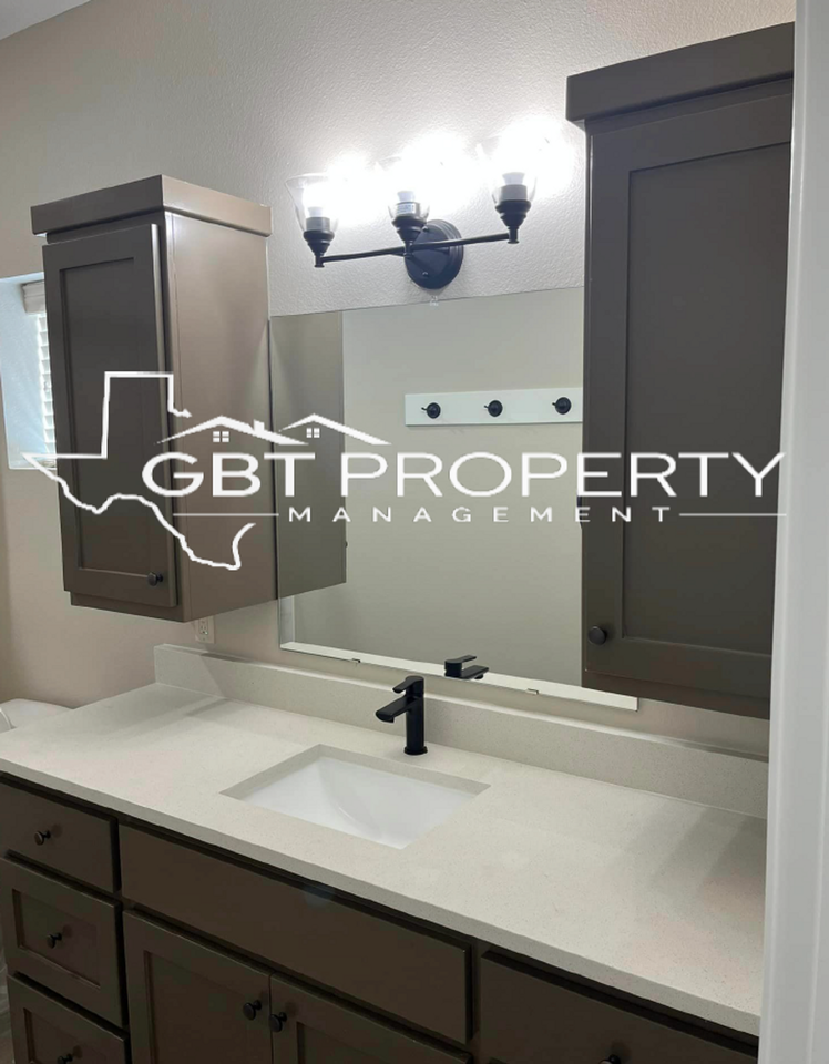 The Rail Apartments! - Photo 4 of 10