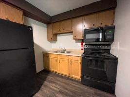 featured image of 2213 E Memorial Dr #26