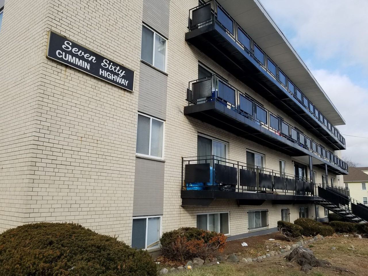 760 Cummins Hwy - Photo 3 of 11