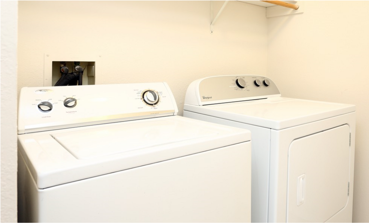 MAJESTIC COVE - Photo 6 of 50