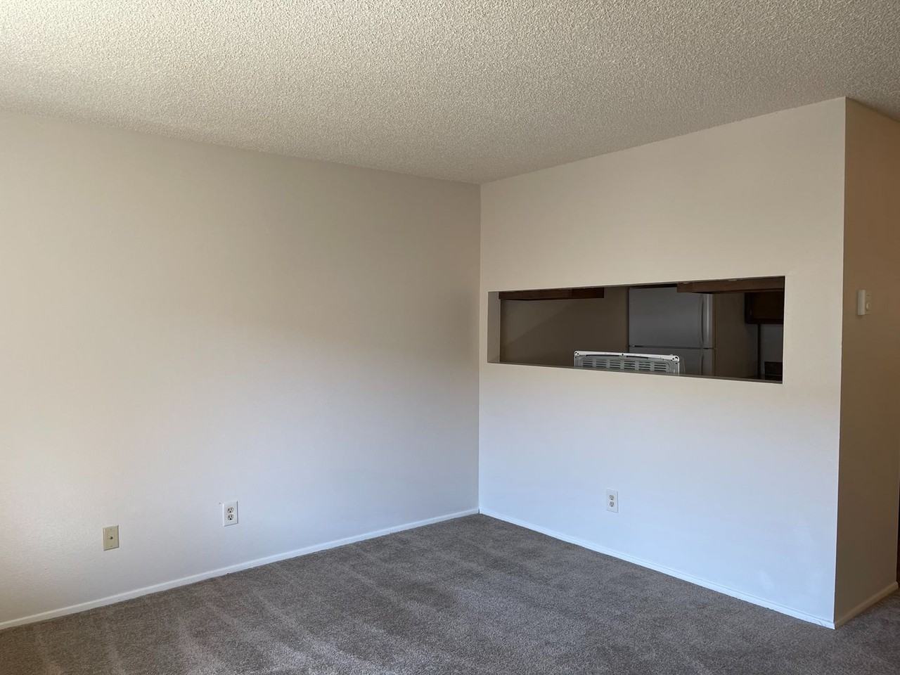 054-Lancaster Apartments - Photo 2 of 7