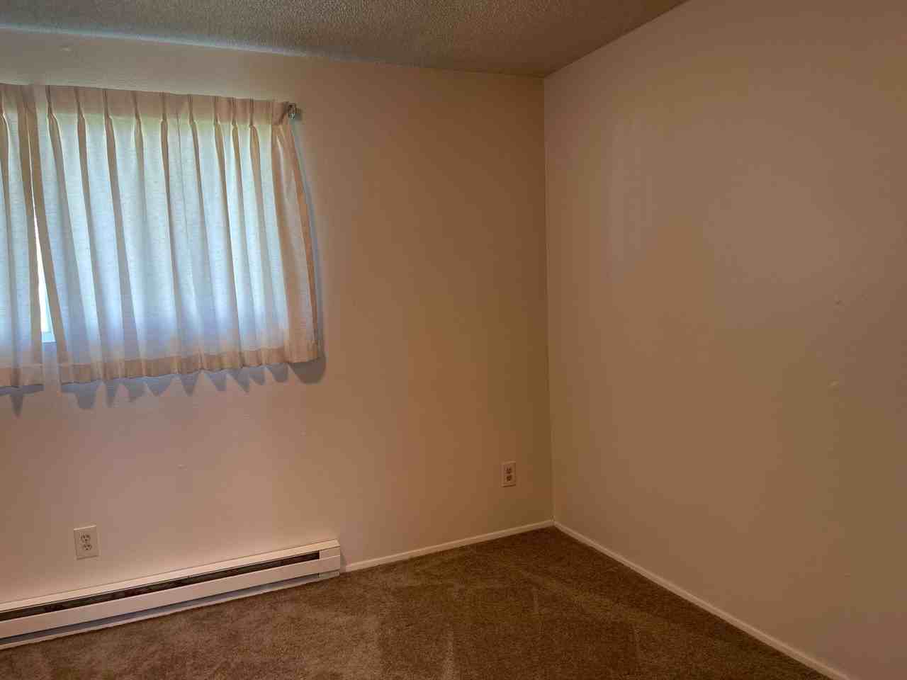 054-Lancaster Apartments - Photo 6 of 7