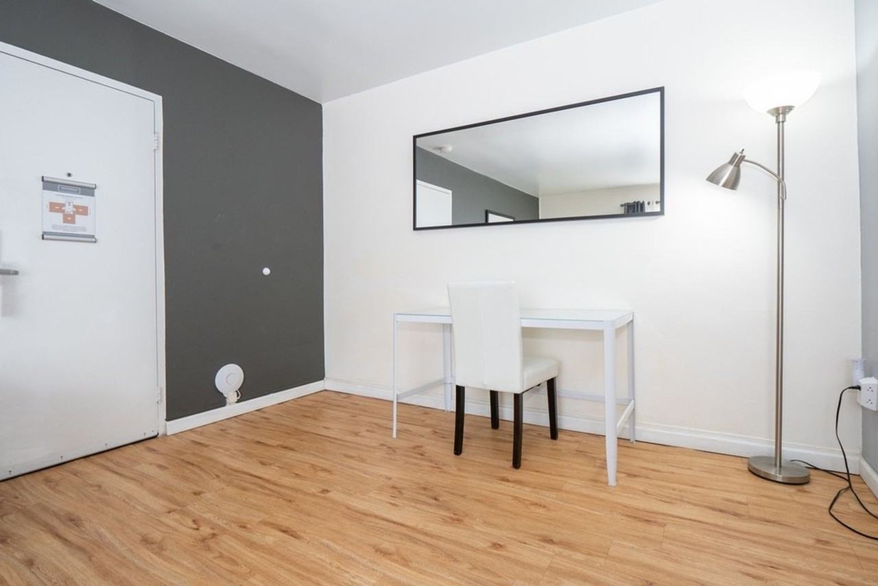 5405 Fifth Avenue - Photo 2 of 22