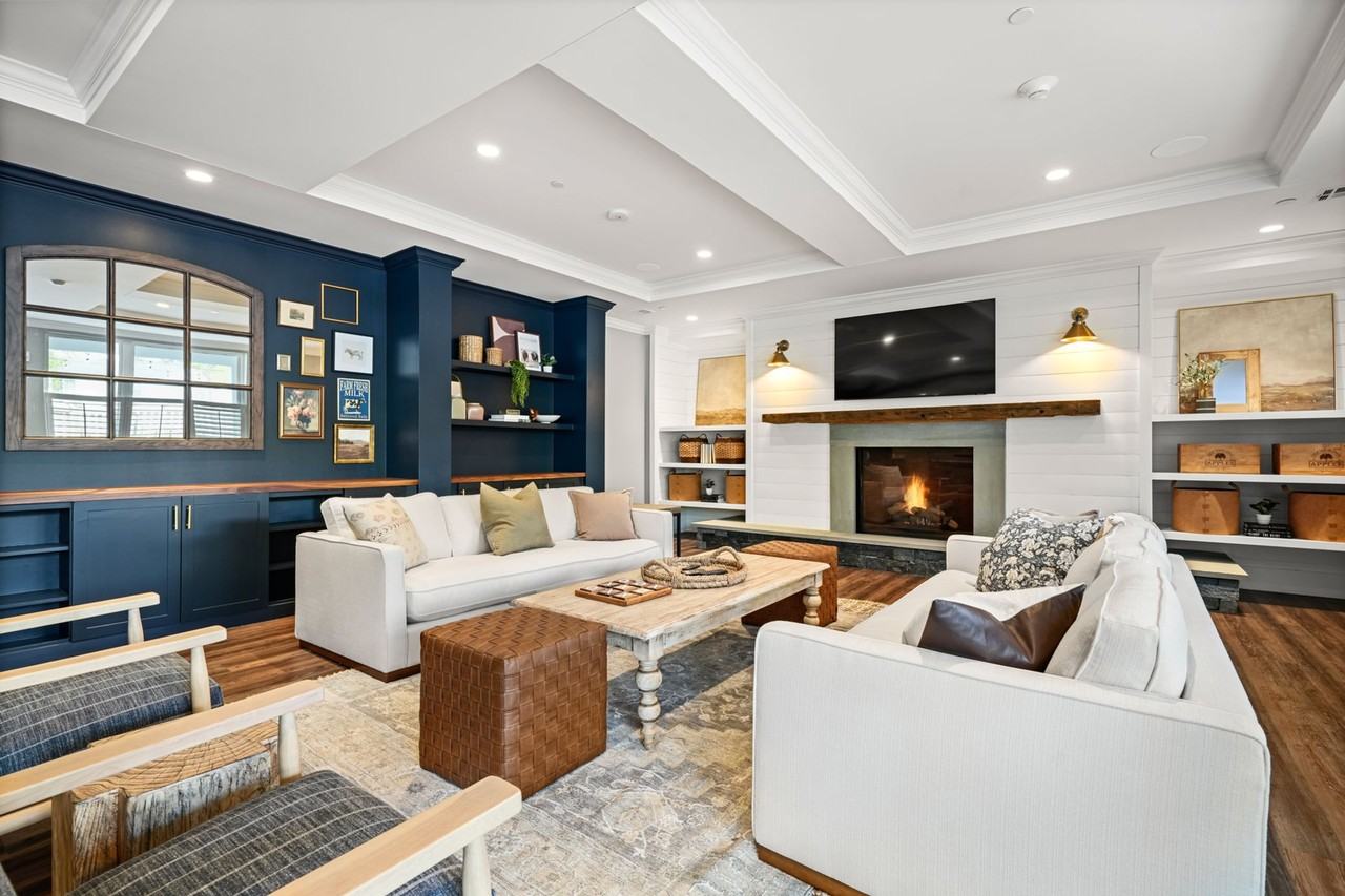 Foxmeadow Farm - Photo 2 of 46