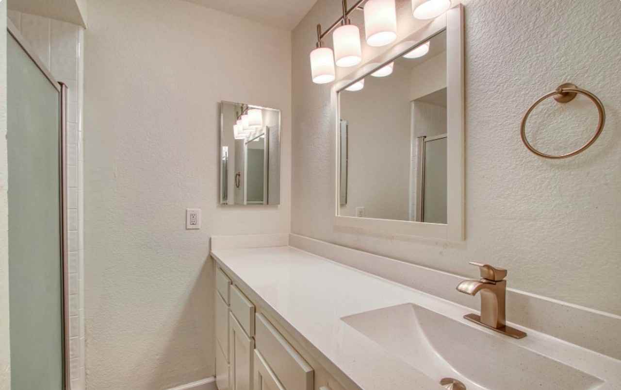 Reserve on Ray - Photo 7 of 20