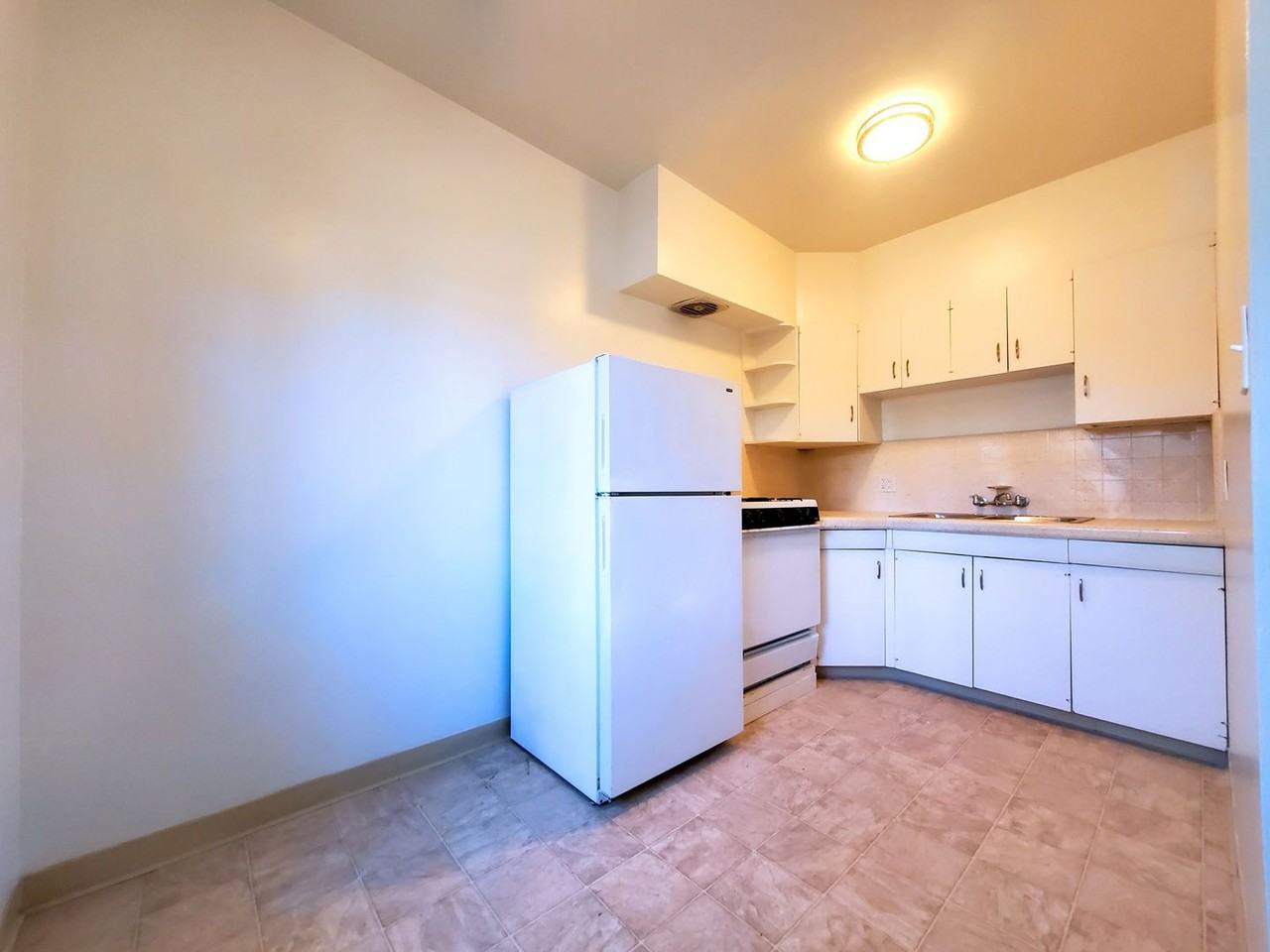 Welcome to Oceanridge Apartments - Photo 3 of 25