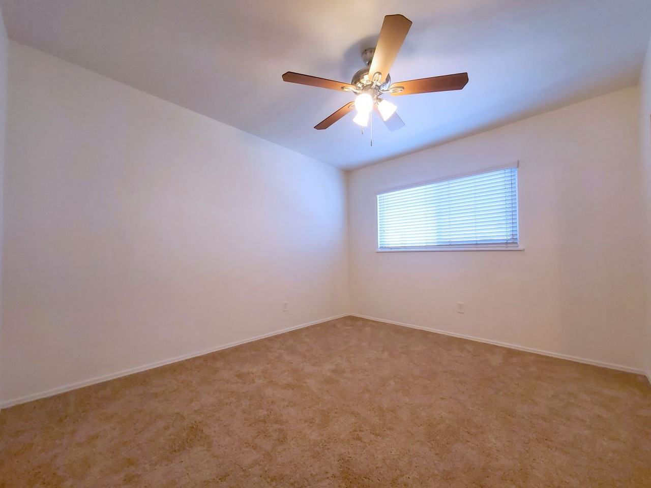 Welcome to Oceanridge Apartments - Photo 5 of 25