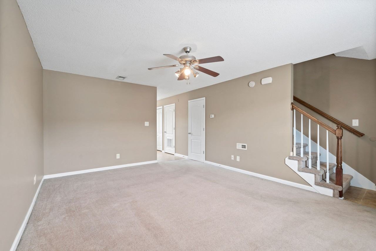 512 Patriot Park Court, Clarksville, TN 37042 - Photo 4 of 21