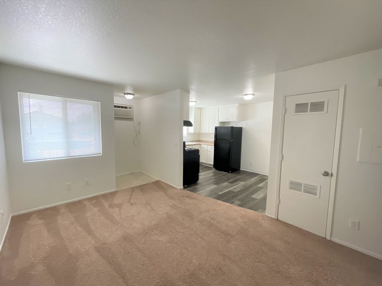 831 W. Swain Road - Photo 2 of 3