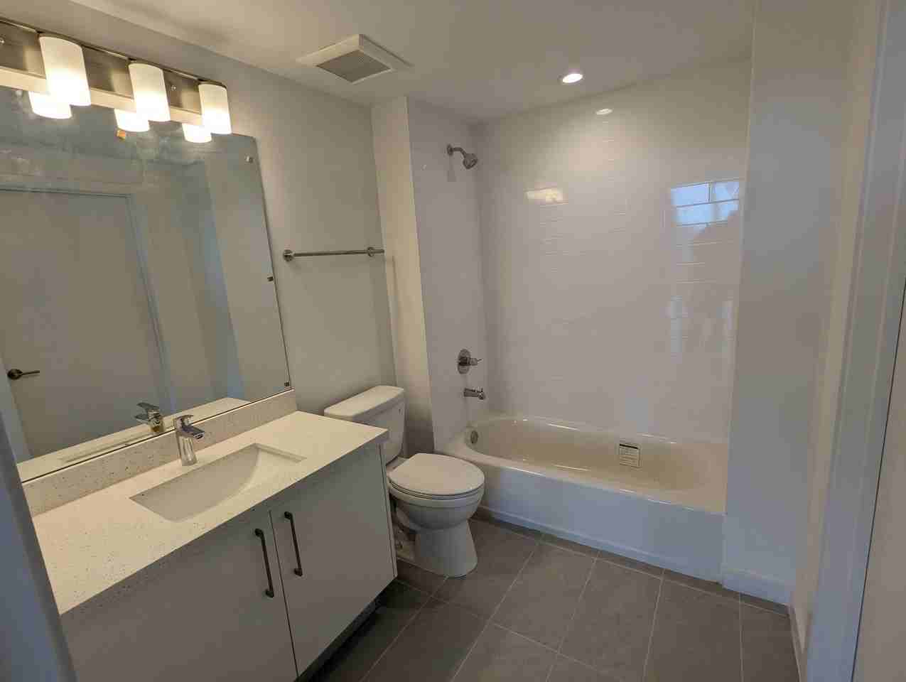 2640 Apartments, LLC - Photo 4 of 4