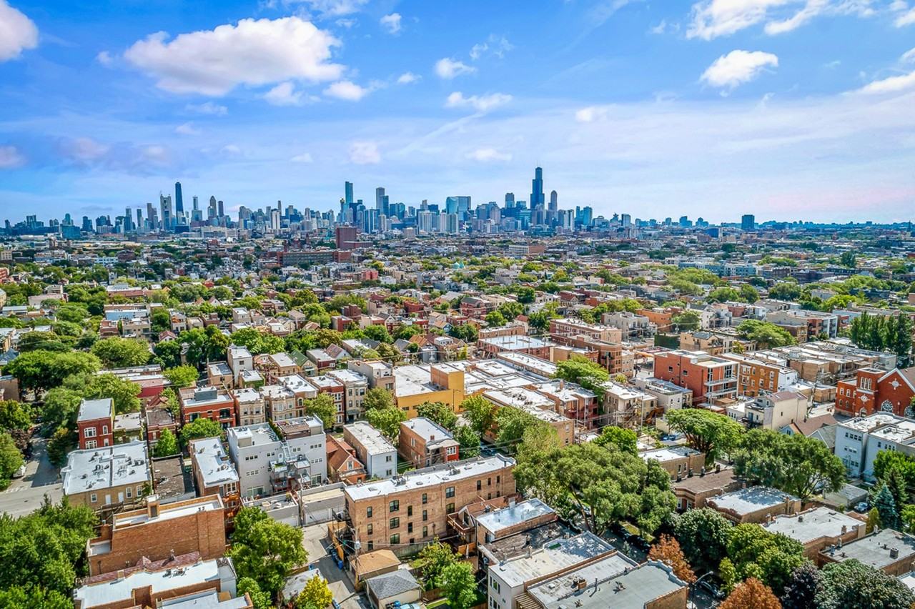 1022-24 N. Damen / 2009 W. Cortez - Photo 2 of 11