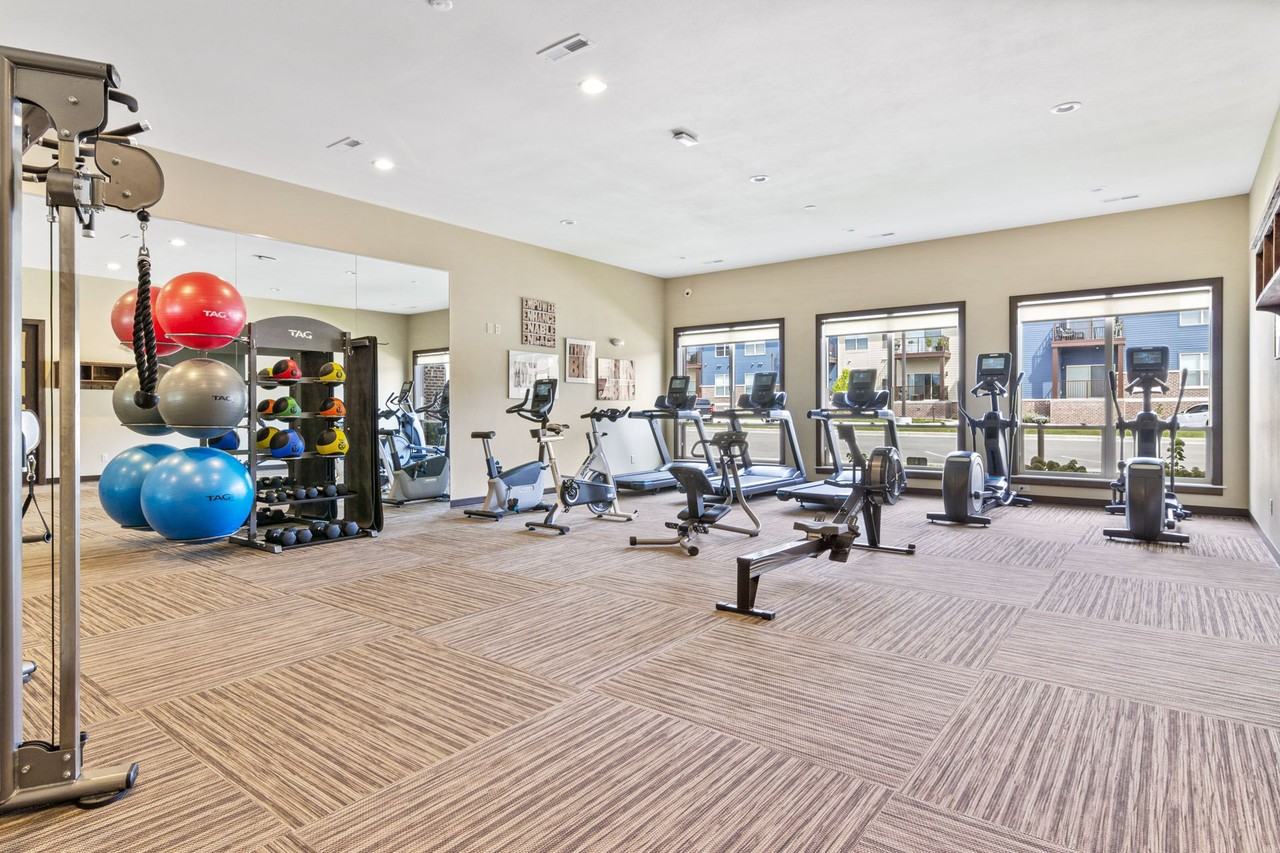 Saxony Village Apartments - Photo 6 of 9