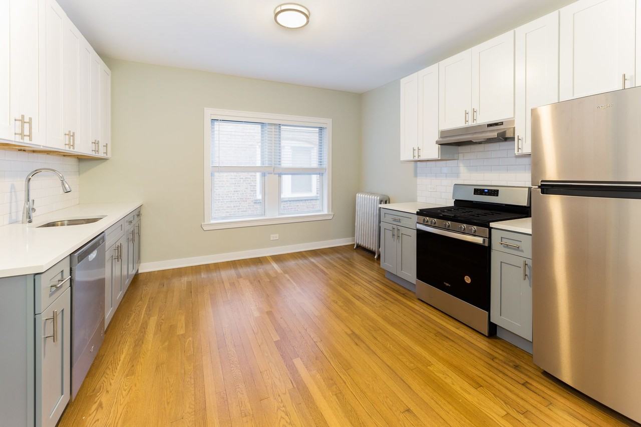 1825-39 W. Foster / 5131-37 N. Wolcott - Photo 7 of 9