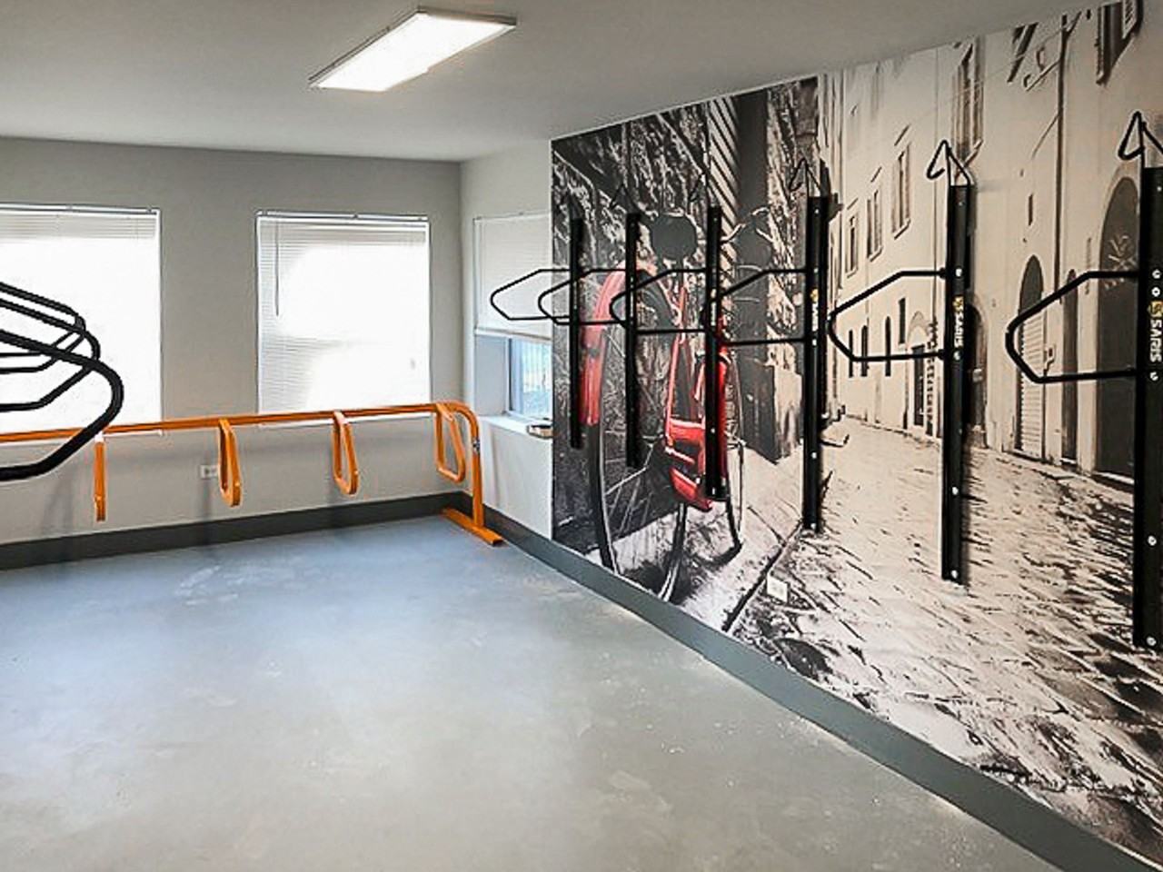 2520 W. Leland - Photo 4 of 8