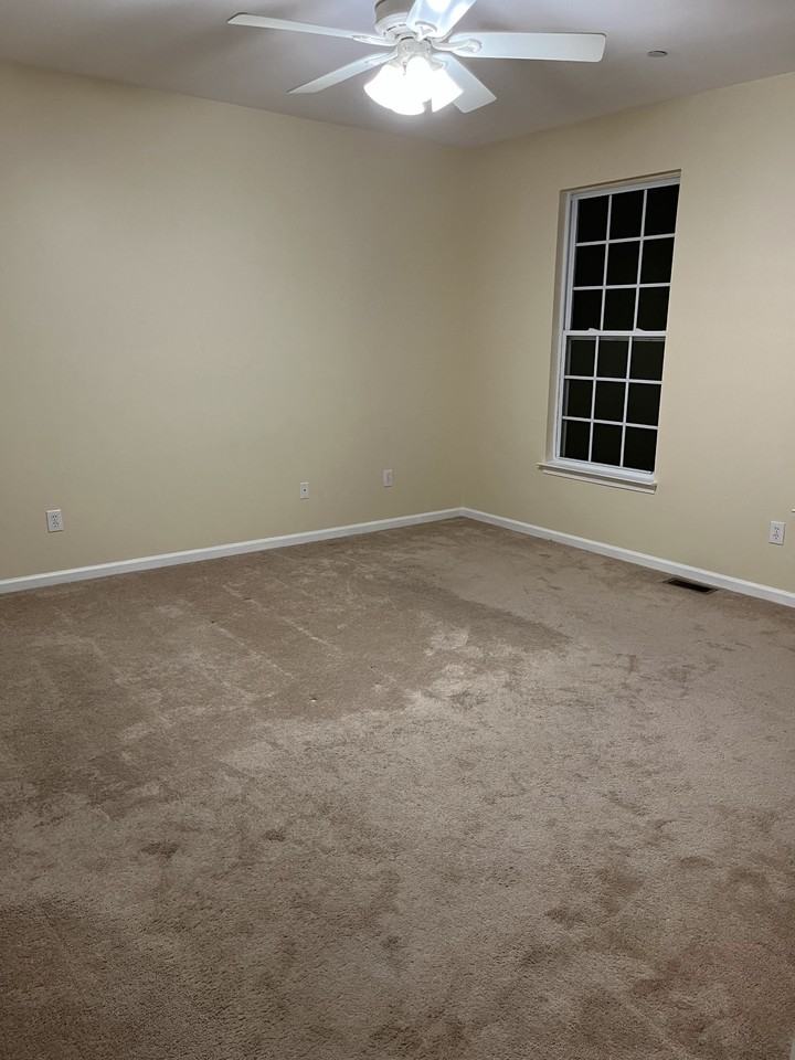 39 Swing Bridge Ln - Photo 2 of 8