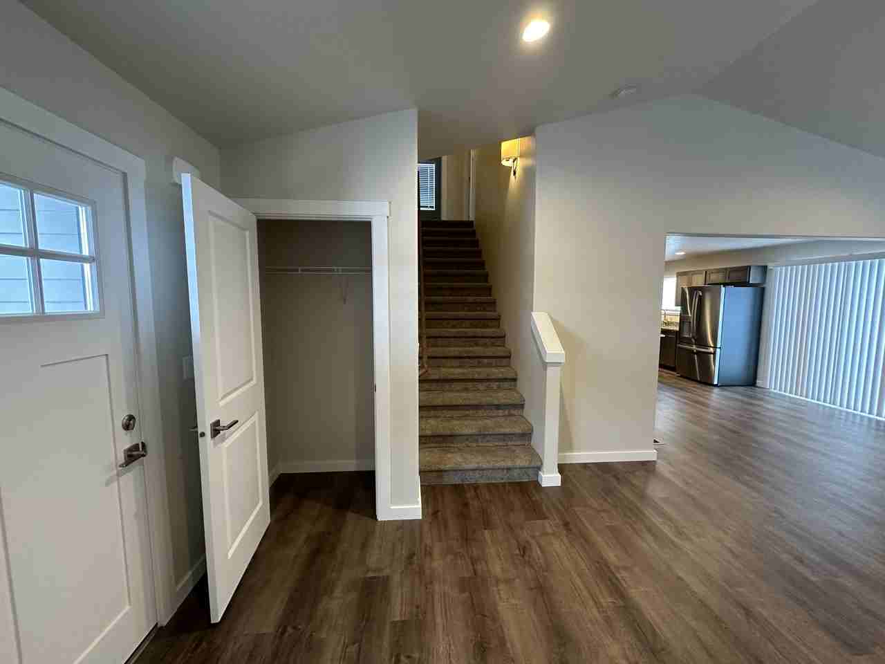 538 Sparrow Rd - Photo 2 of 29