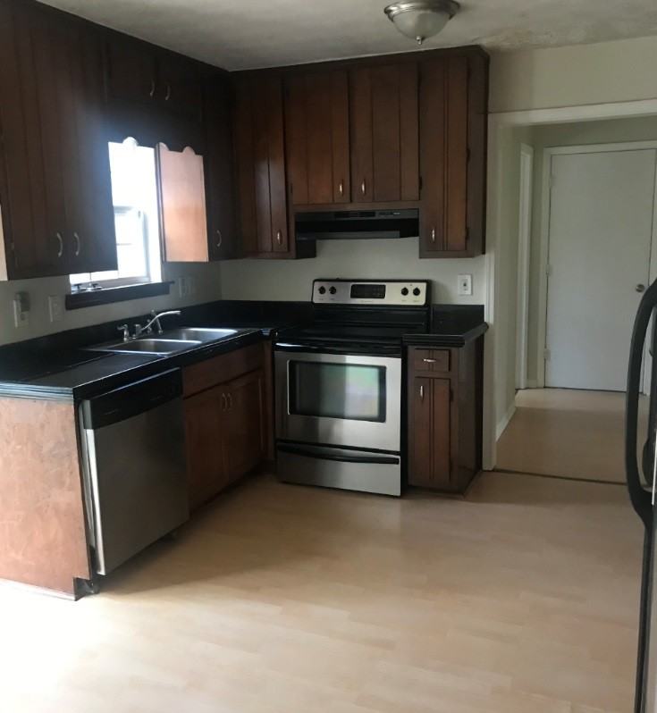 467 Chartley Trl - Photo 2 of 4