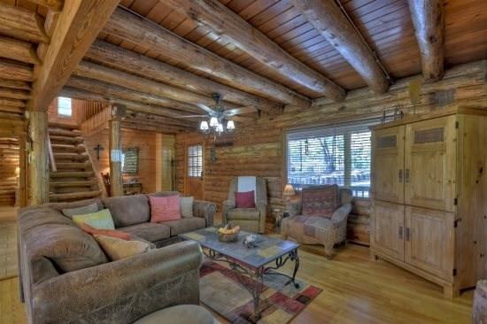 142 Malory Cir - Photo 5 of 26