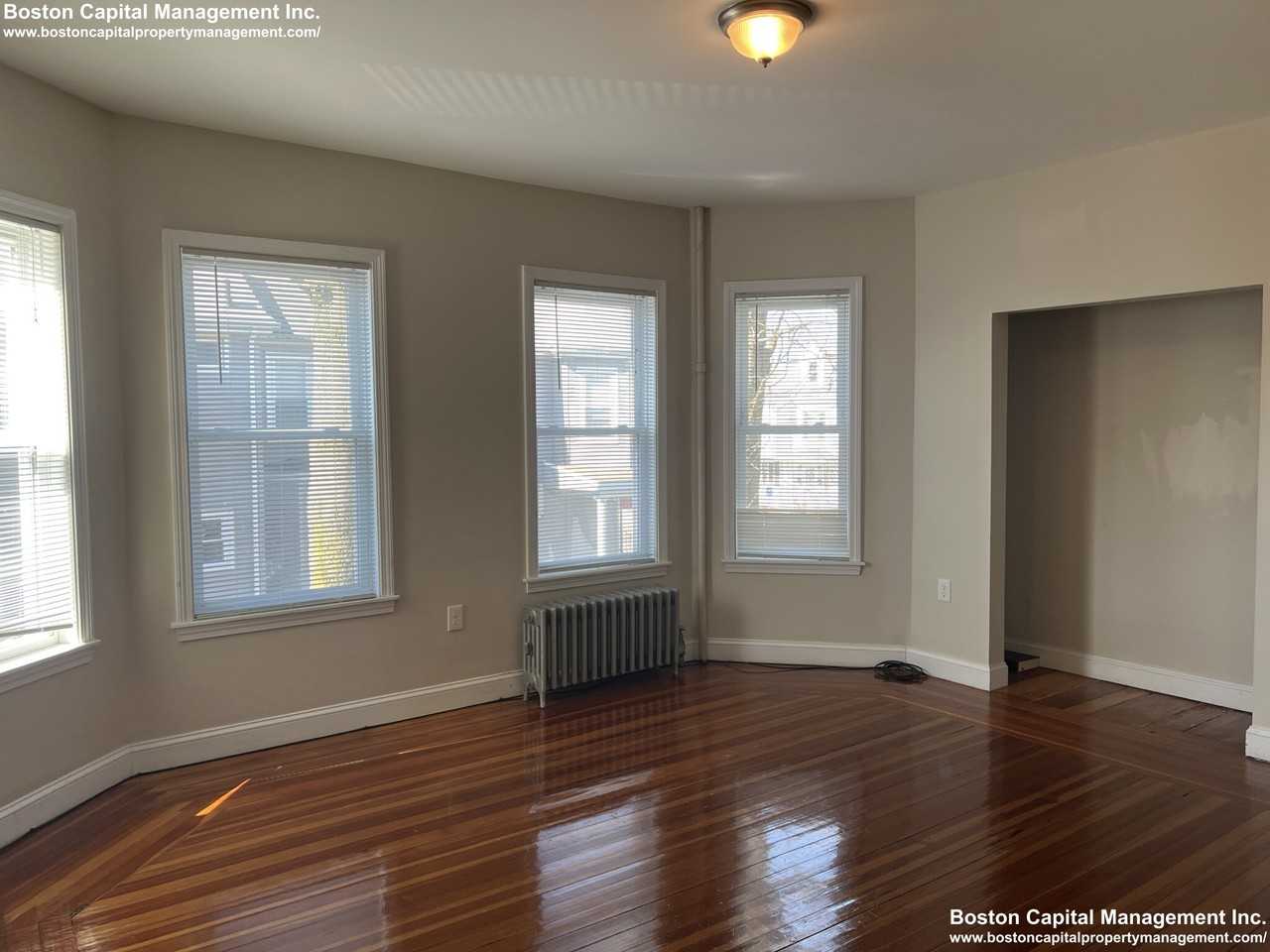 179 Belmont St #2 - Photo 4 of 14