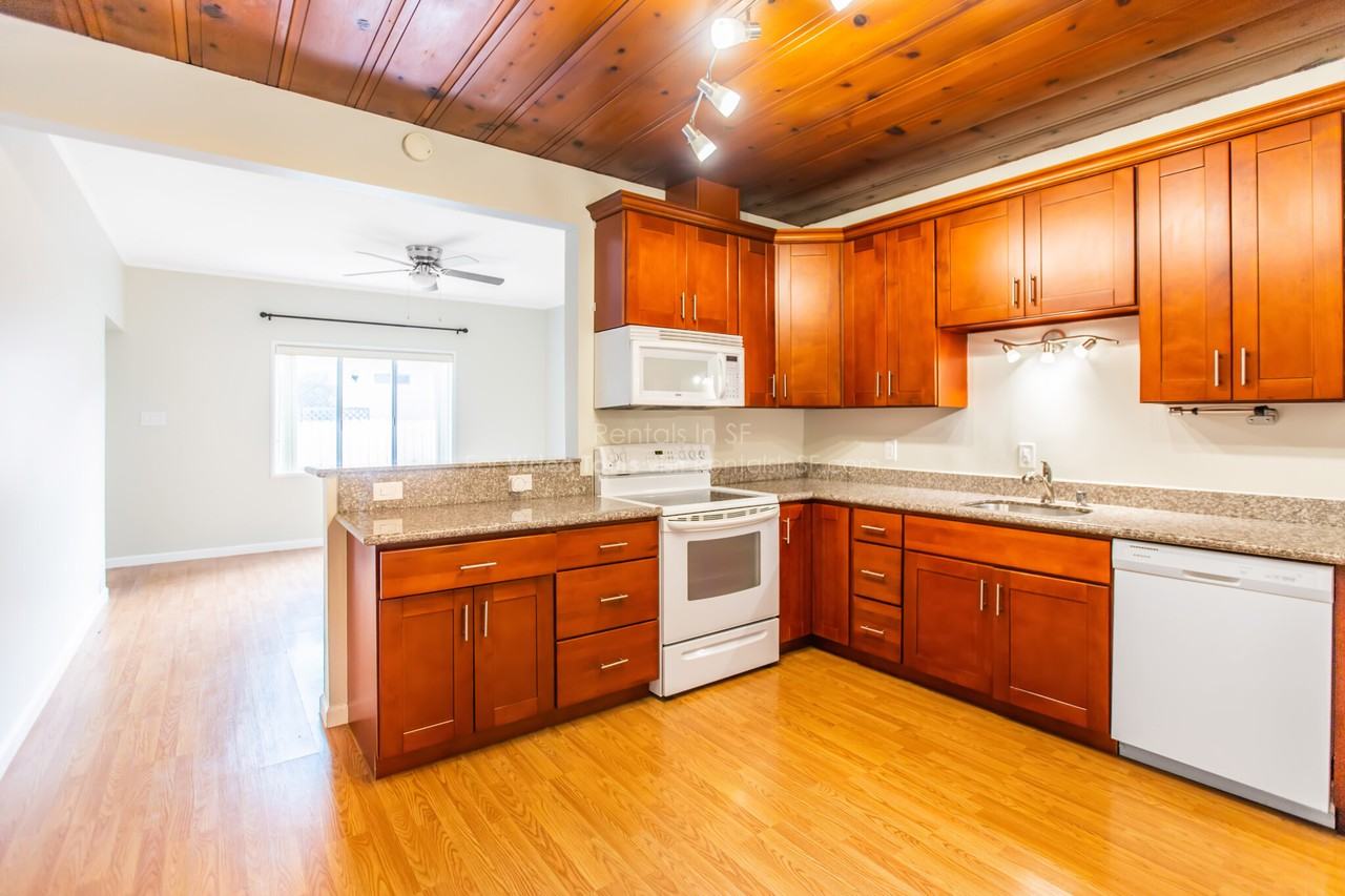 1220 Maple St - Photo 2 of 40