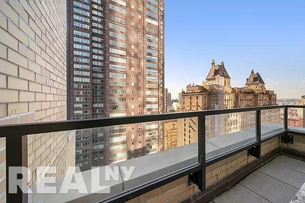 W 57th St #21C - Photo 6 of 17