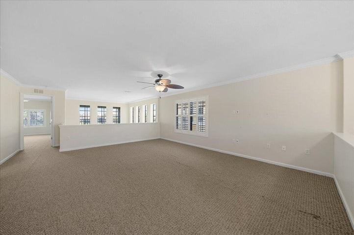 700 Ventura Drive - Photo 3 of 10