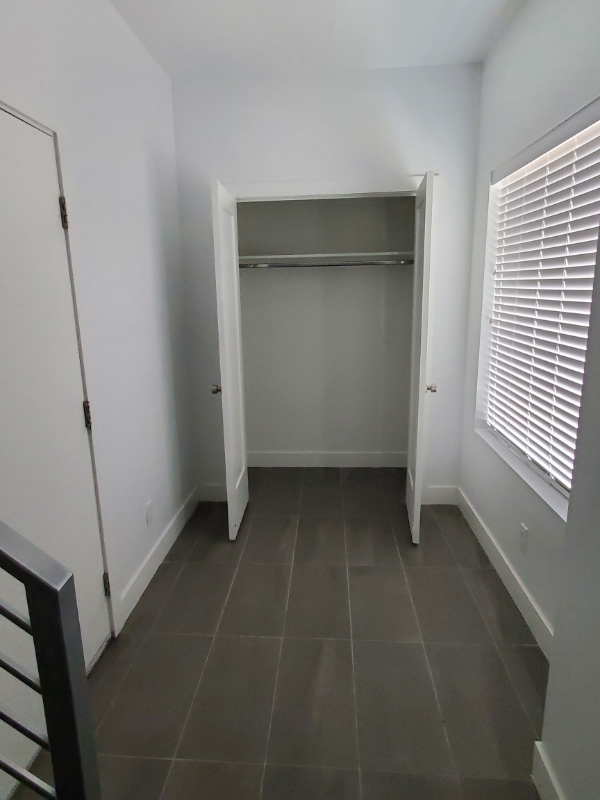 2185 West Layton Parkway #80 - Photo 3 of 33