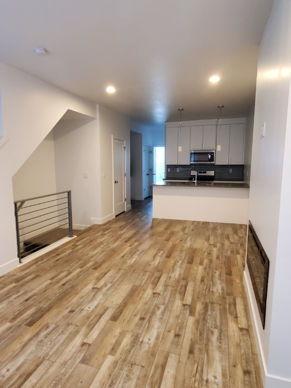 2185 West Layton Parkway #80 - Photo 7 of 33