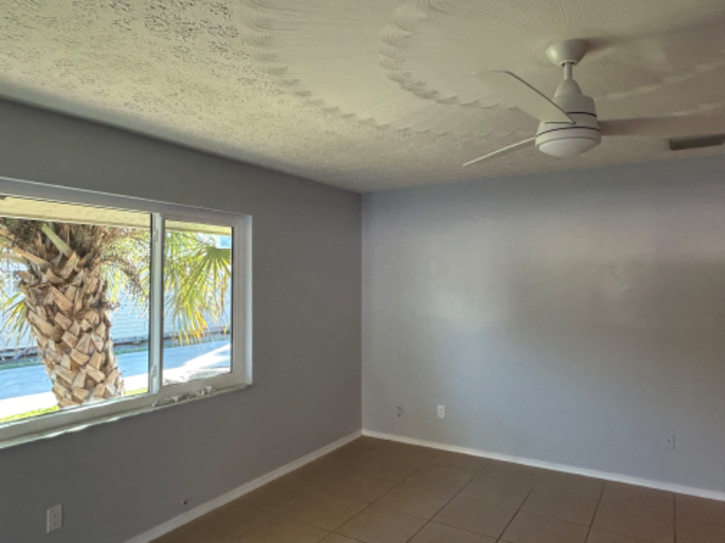 830 Nw 11th Ter #4 - Photo 2 of 14