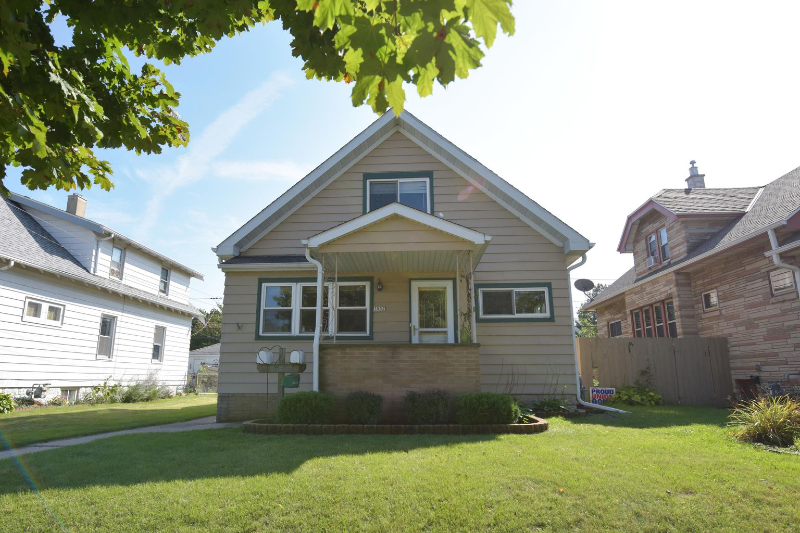 3857 E Martin Ave Uppr - Photo 2 of 2