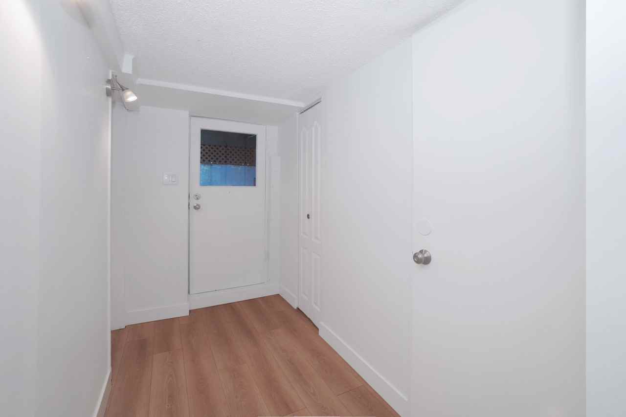 974 Jefferson Avenue - Photo 3 of 17