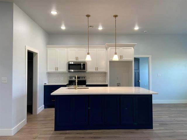 12226 Ne Stone Ridge Ln #1 - Photo 3 of 16