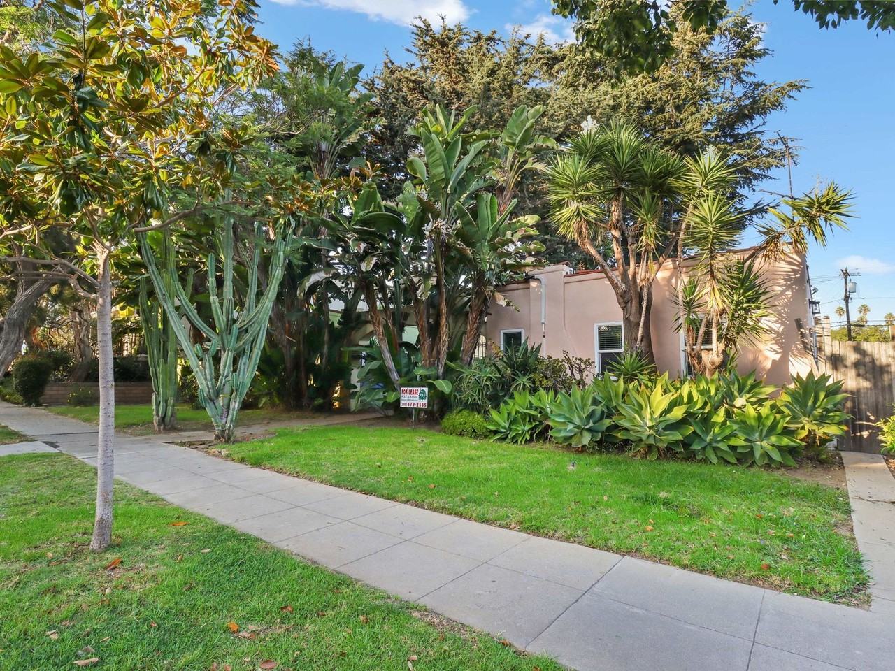 1307  1313 17th Street #1313 - Photo 2 of 22