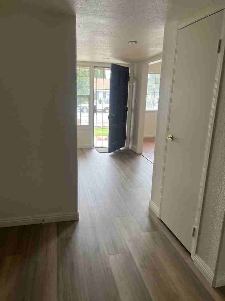 213 Casner Way #NA - Photo 2 of 8