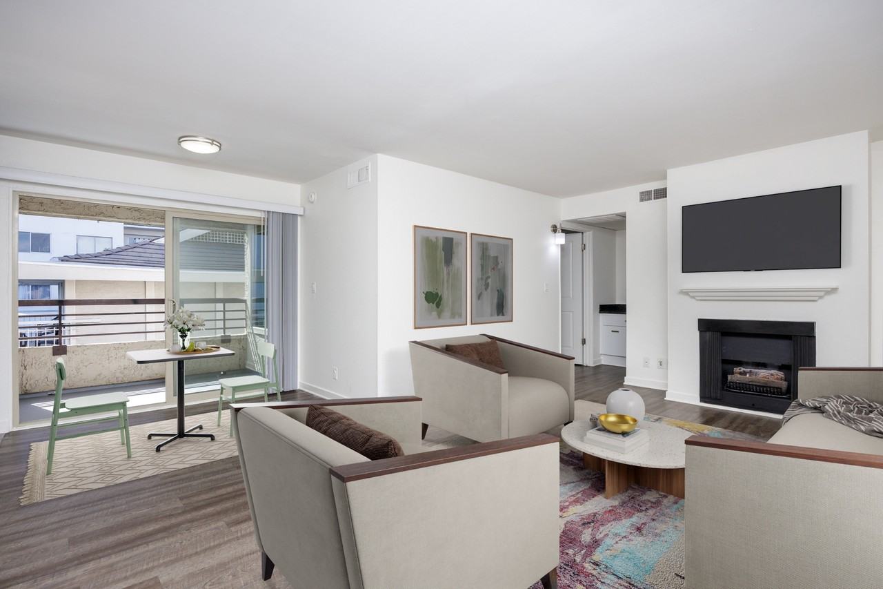 Franklin Plaza - Photo 3 of 27