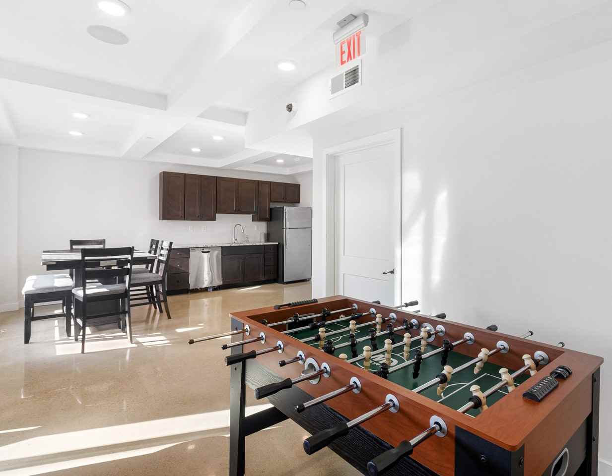 504 Glenbrook - Photo 3 of 19