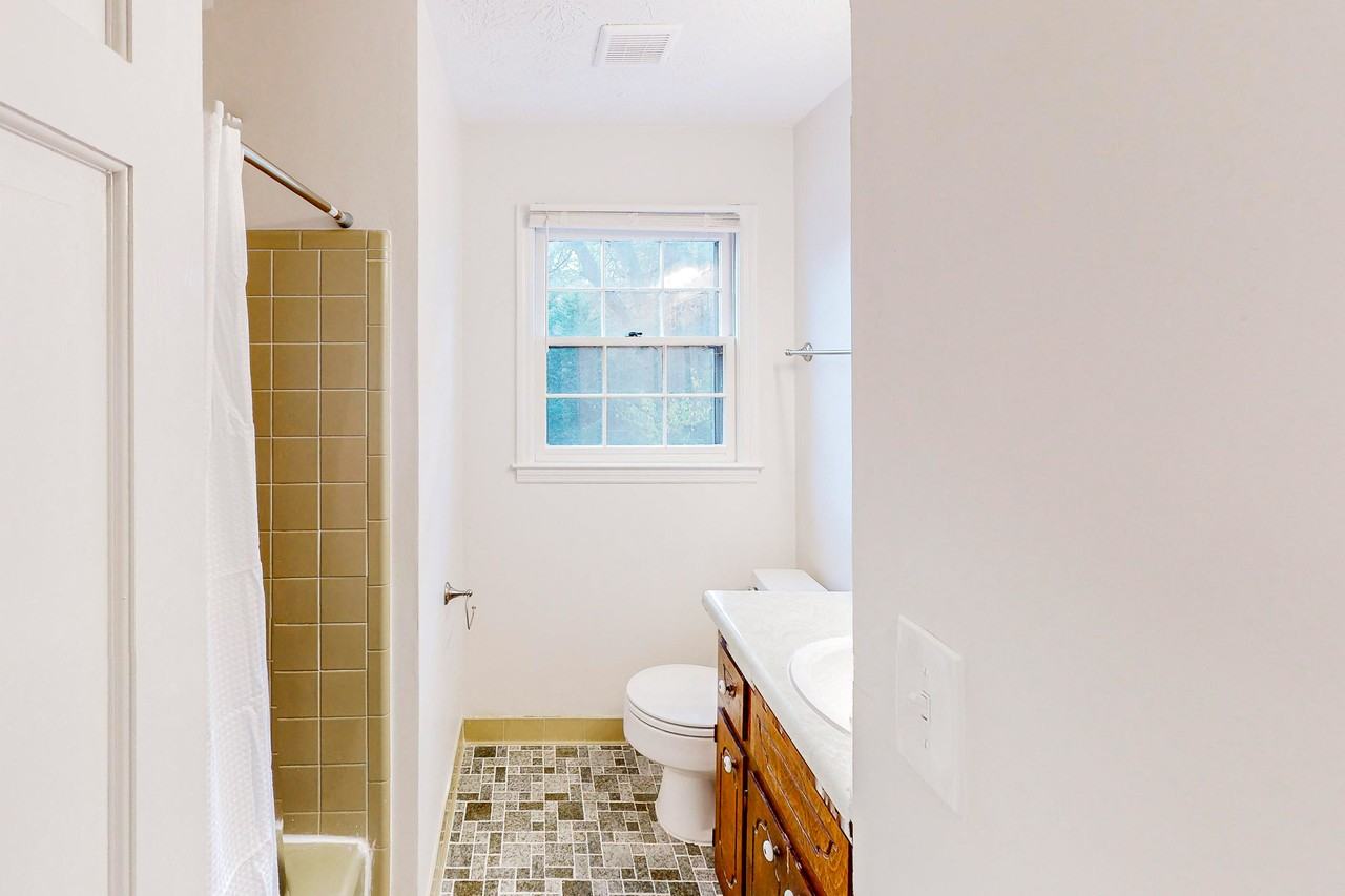 Rally Ct - Photo 6 of 9