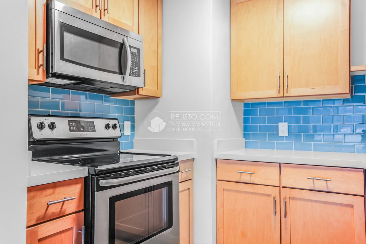444 Valley St #1 - Photo 5 of 16
