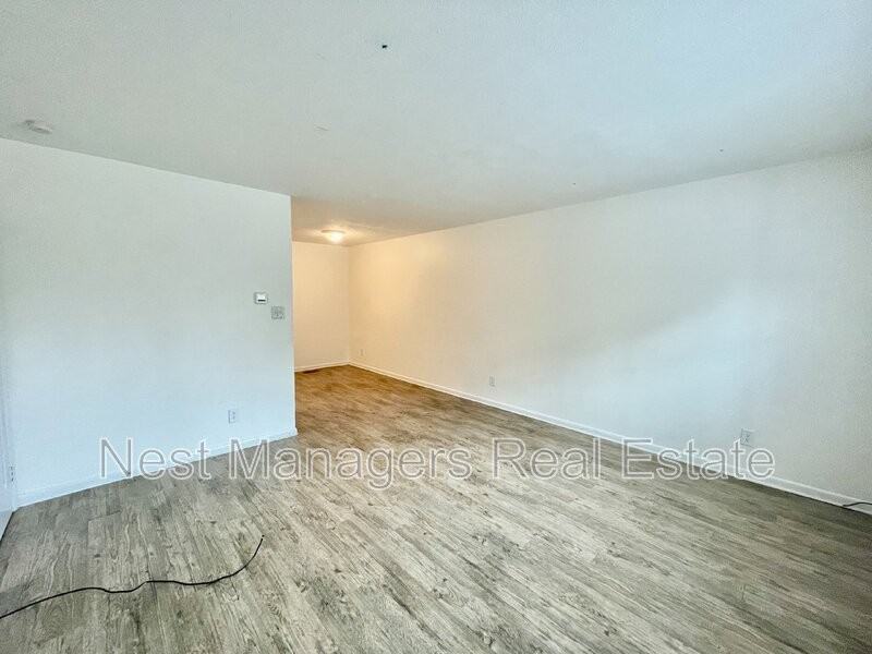 820 Pilot Avenue - Photo 3 of 11