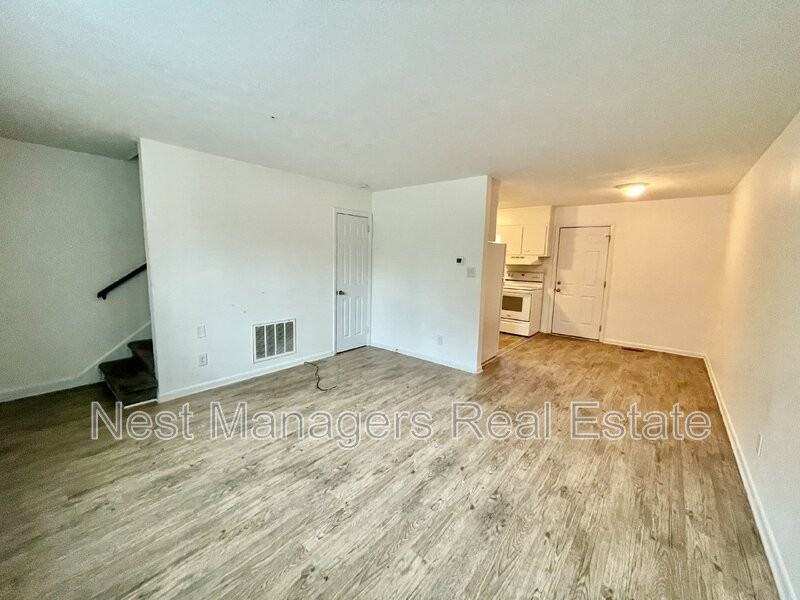 820 Pilot Avenue - Photo 4 of 11