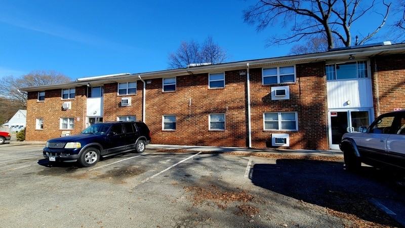 3601 Richmond Hwy #7 - Photo 2 of 10