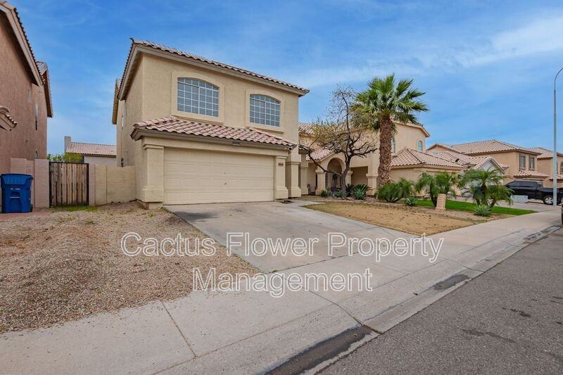 1651 E Flint St - Photo 3 of 44