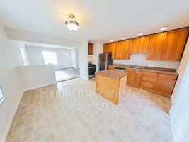 featured image of 111 Rainier Ave #3