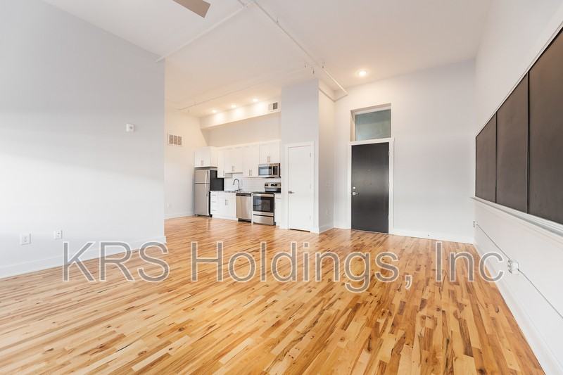 306 N Road St #202 - Photo 3 of 6