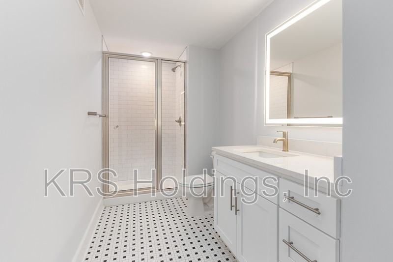 306 N Road St #226 - Photo 3 of 9