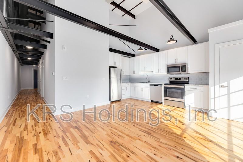 306 N Road St #226 - Photo 4 of 9