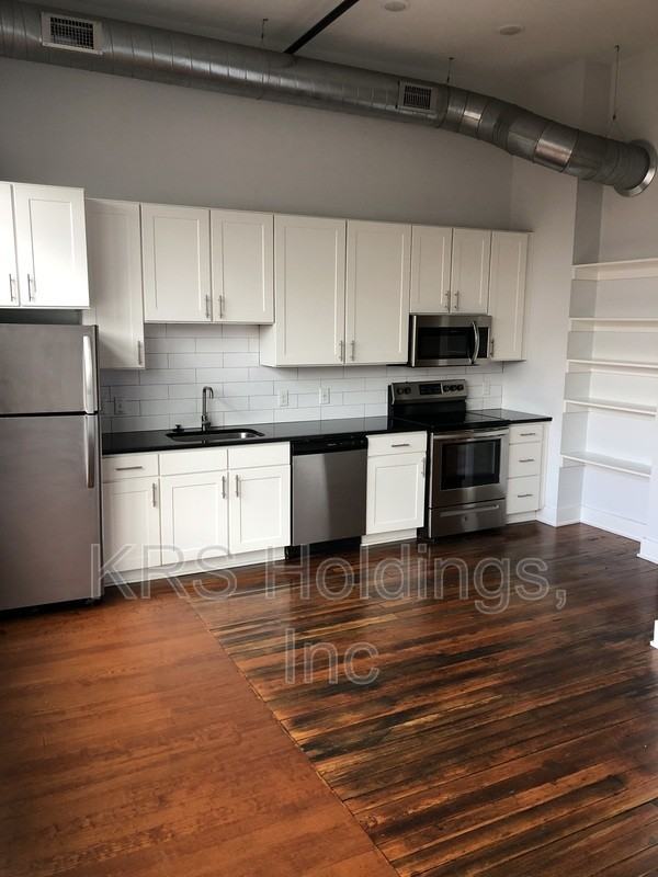 225 N Water St #305