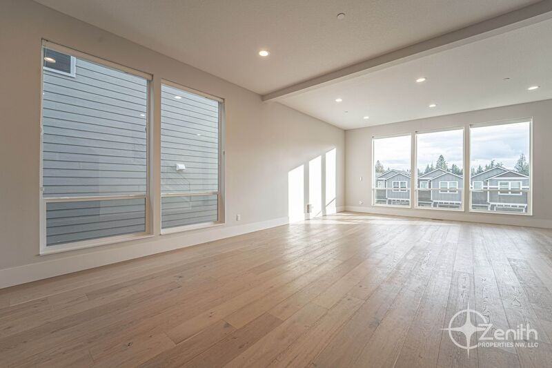 2375 N R St - Photo 5 of 33