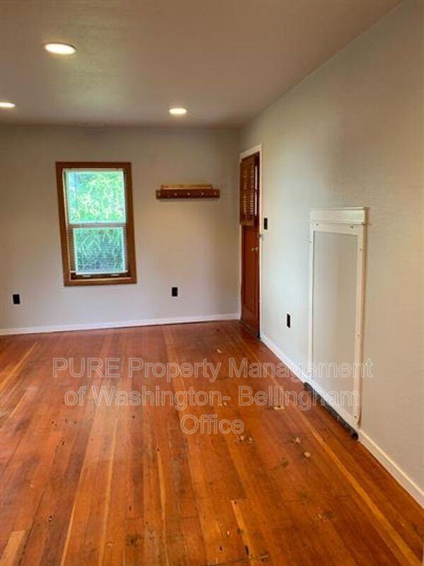 520 S 3rd St #B - Photo 4 of 16