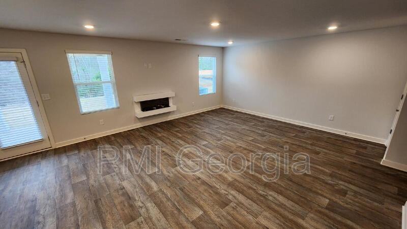 110 Red Barn Ct - Photo 3 of 21